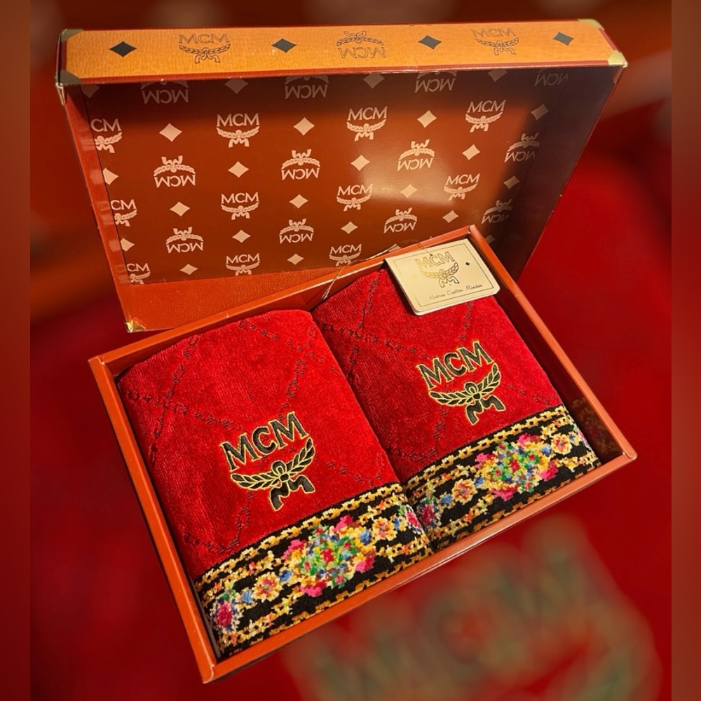 MCM set of two hand towels. NIB - Picture 6 of 9